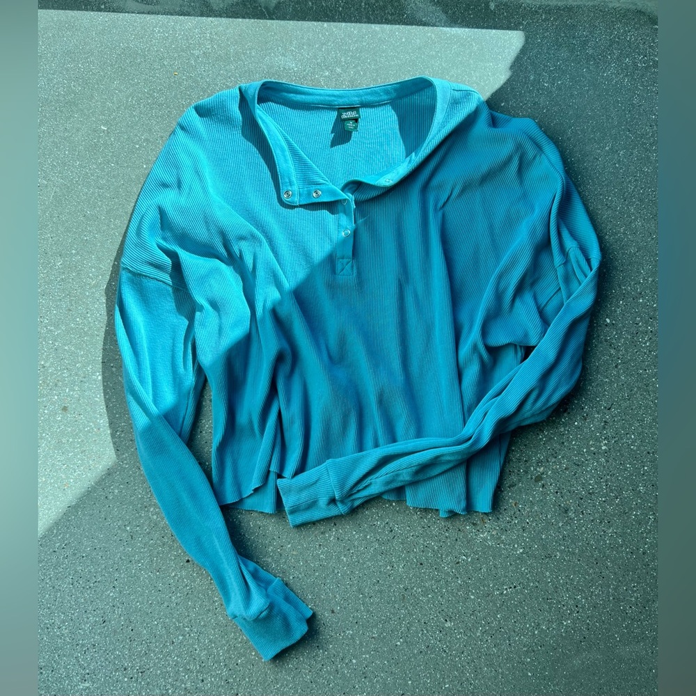 WILD FABLE LONG SLEEVE QUARTER BUTTON TOP